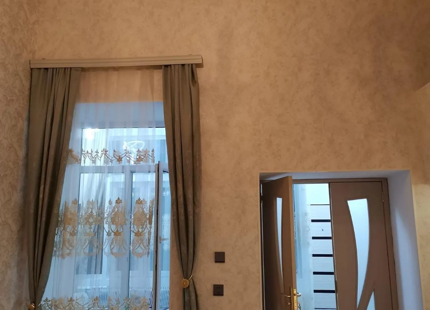 Eminera Hostels Baku 0*,